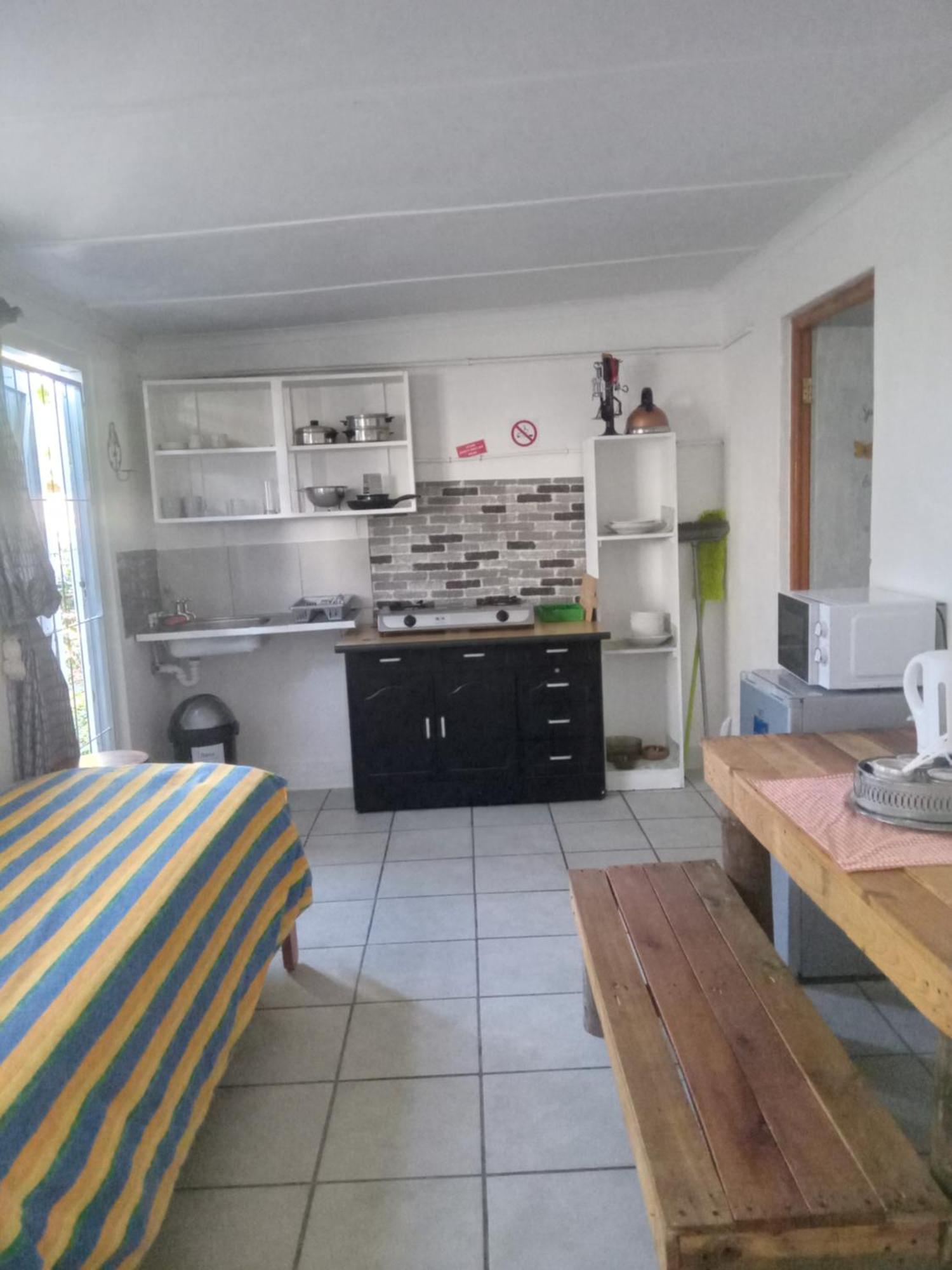 Self Catering Unit 6, Sandbaai Hermanus Room photo